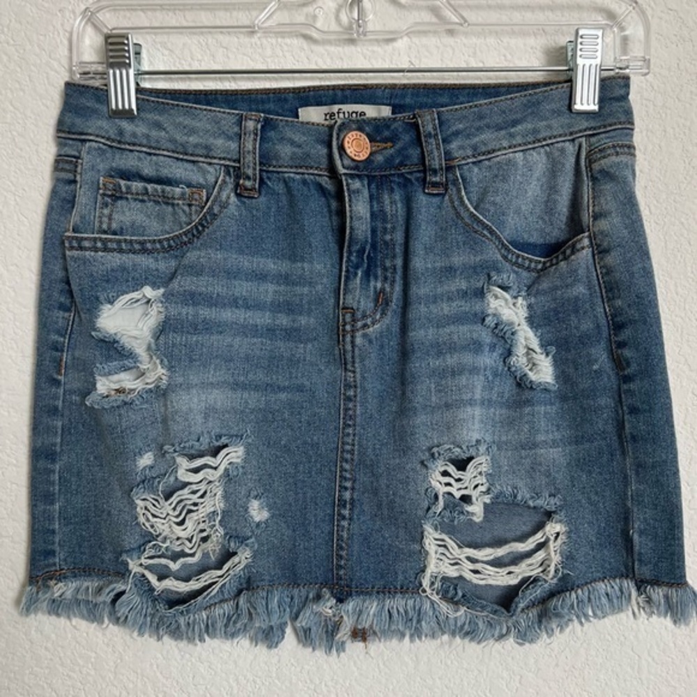 Refuge Jean Faded Blue Mini Skirt Distressed & Destructed Whiskered 5 Pockets S